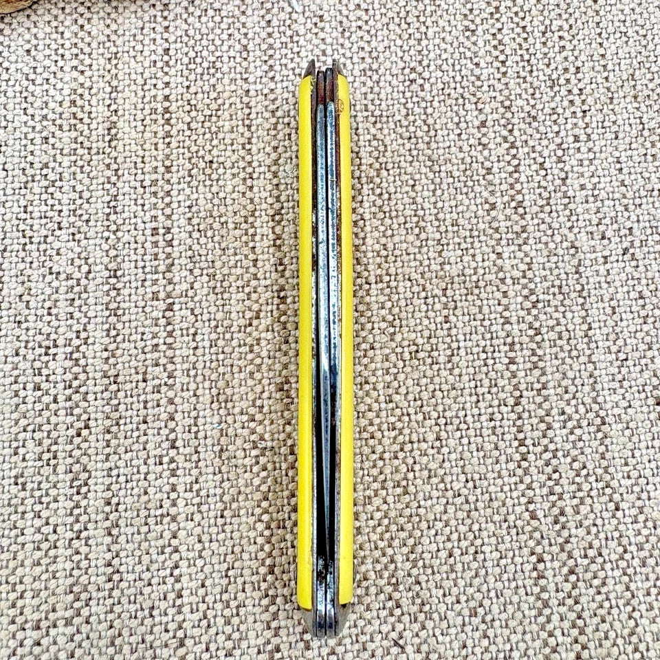 COCA COLA Advertising Knife Made In USA 2 Blade Jack Smooth Yellow Handle (93)