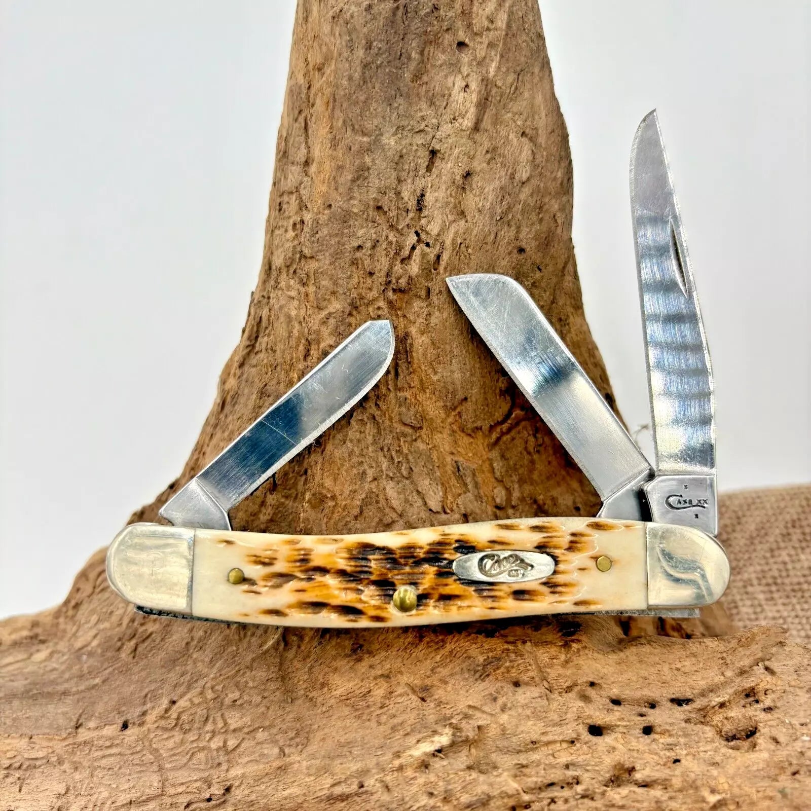 Case XX Med Stockman Knife 6318 Jigged Amber Bone Stainless Pocket Knife (101)