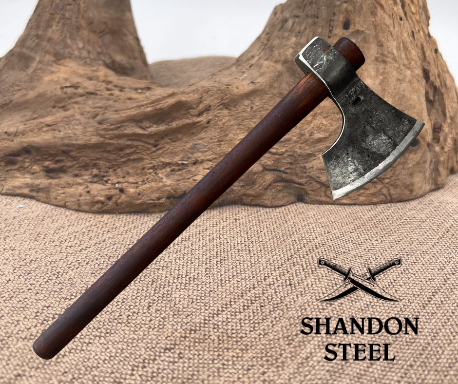 H&B Ship Builders Hawk (HB370-100)