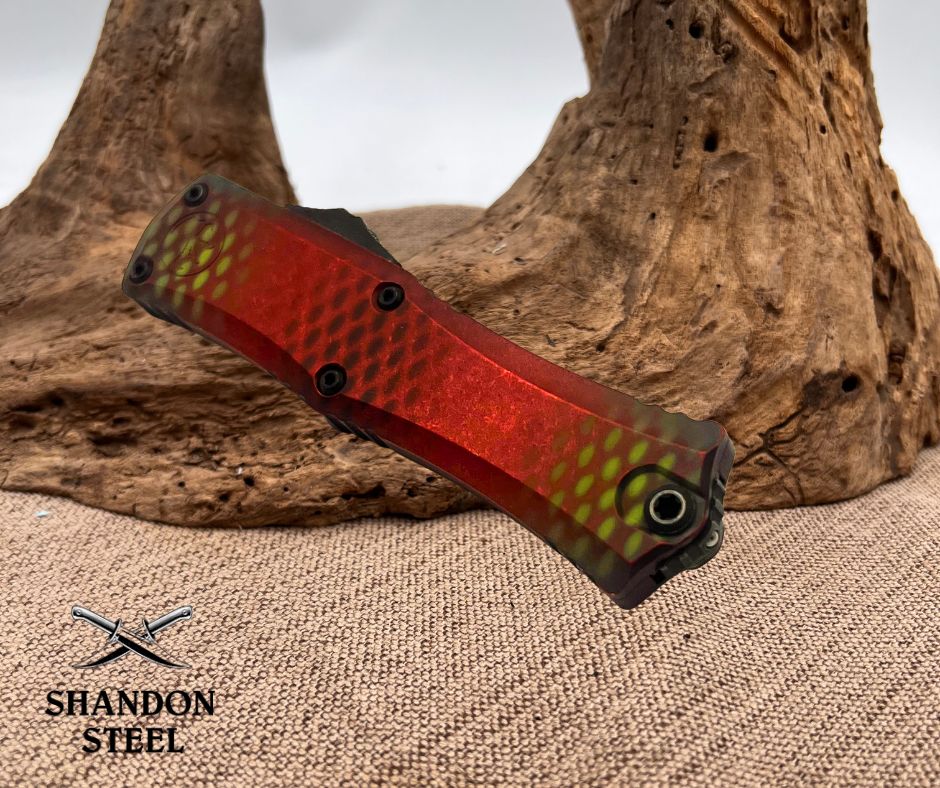 Microtech Hera II Mini Bayonet Red X-51 Signature Series 1701M-1RDX51S